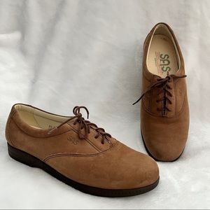 SAS Lace Up Oxford Shoes Womens Size 8.5M Tripad Comfort Brown Nubuck Leather